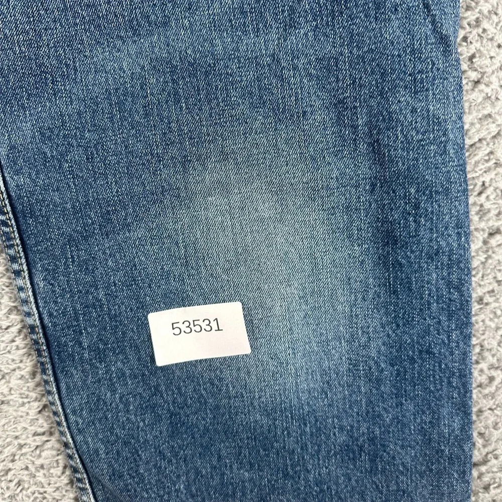 Levis before purchasing
